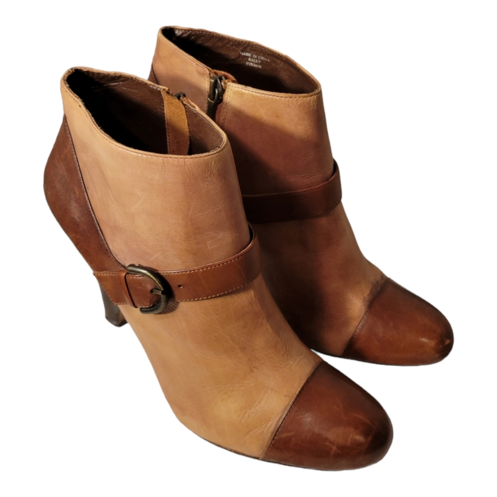 Size 10M Max Studio Rally Leather Ankle Bootie/Vintage 90s  Ankle Boot Two Tone